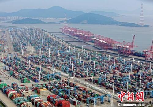 浙江寧波舟山港。　章勇濤 攝