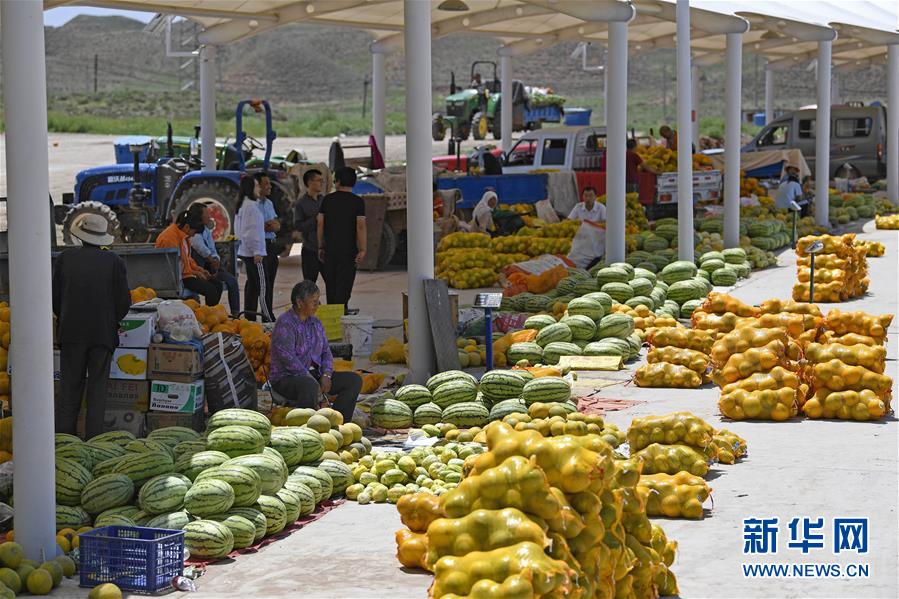 （壯麗70年·奮斗新時(shí)代——共和國發(fā)展成就巡禮·圖文互動(dòng)）（5）生態(tài)美、百姓富——品讀嶄新“寧夏畫卷”