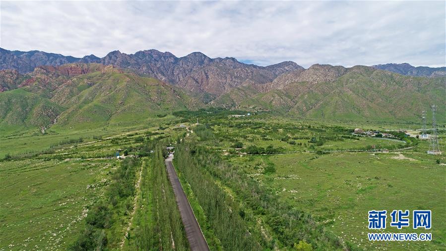 （壯麗70年·奮斗新時(shí)代——共和國發(fā)展成就巡禮·圖文互動(dòng)）（9）生態(tài)美、百姓富——品讀嶄新“寧夏畫卷”