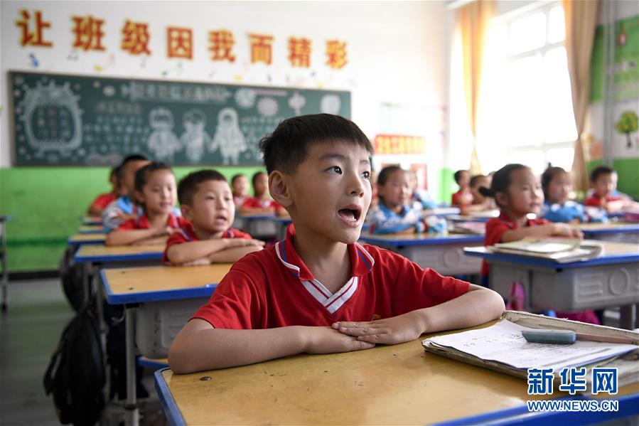 (新華全媒頭條·百萬(wàn)大移民·圖文互動(dòng))(5)從大山深處到大河之畔——寧夏持續(xù)移民百萬(wàn)“拔窮根”啟示