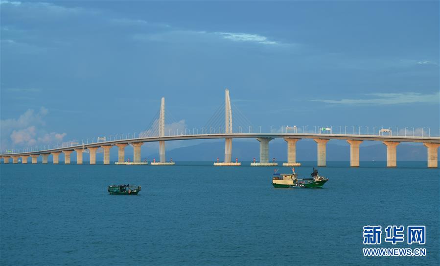 (新華全媒頭條·圖文互動(dòng))(9)偉大旗幟引領(lǐng)歷史巨變——習(xí)近平新時(shí)代中國特色社會(huì)主義思想指引“十三五”經(jīng)濟(jì)社會(huì)發(fā)展述評