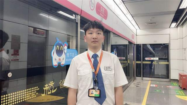 追夢——優(yōu)秀畢業(yè)生風采